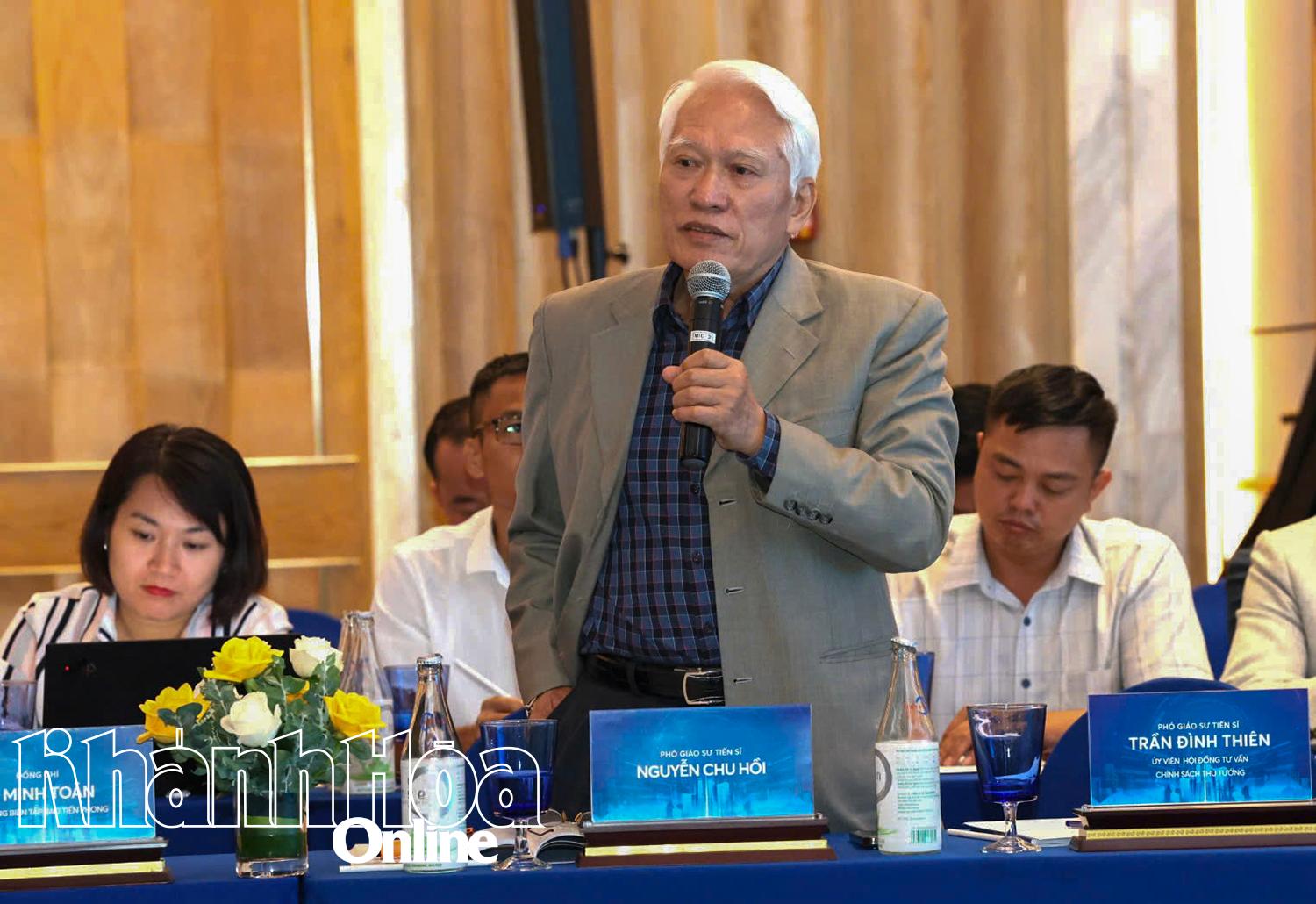 Phó Giáo sư, Tiến sĩ Nguyễn Chu Hồi.
