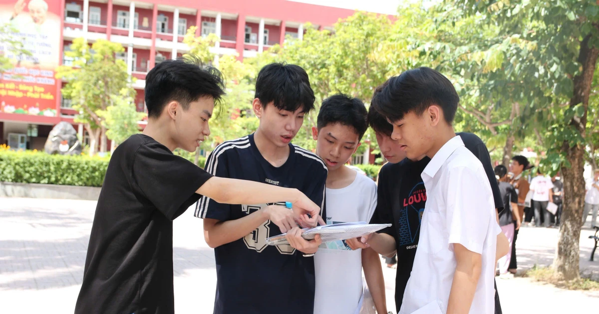 Thí sinh trúng tuyển 'nguyện vọng tràn' lớp 10 Hà Nội cao nhất lên tới 23,5 điểm, có trường chưa tuyển đủ chỉ tiêu