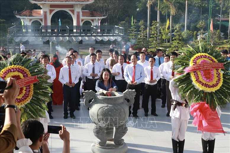 Tri ân gia đình chính sách, người có công với cách mạng ở tỉnh Cà Mau, Ninh Bình, Điện Biên- Ảnh 3.