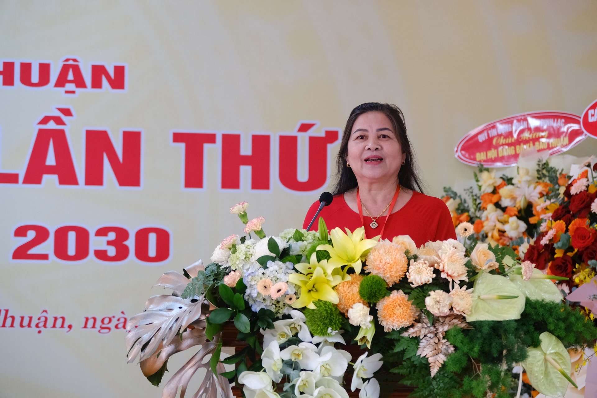 Đại biểu tham luận tại Đại hội