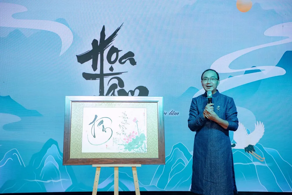 hoa tam 4.jpg