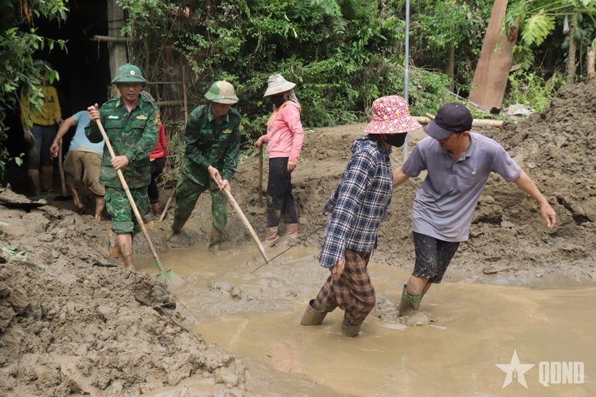 Các lực lượng và nhân dân đang nỗ lực khắc phục hậu quả. 
