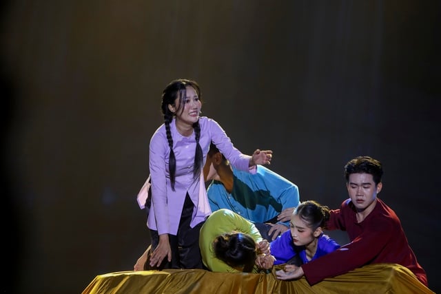 Nữ MC miền Tây gây chú ý ở 'Tình bolero' là ai?- Ảnh 2.