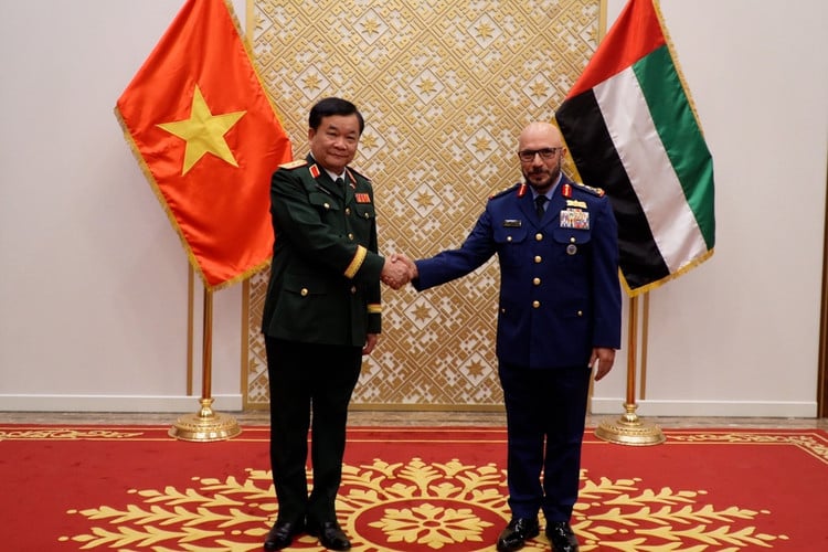 hoi-kien-uae-2-5049.jpg