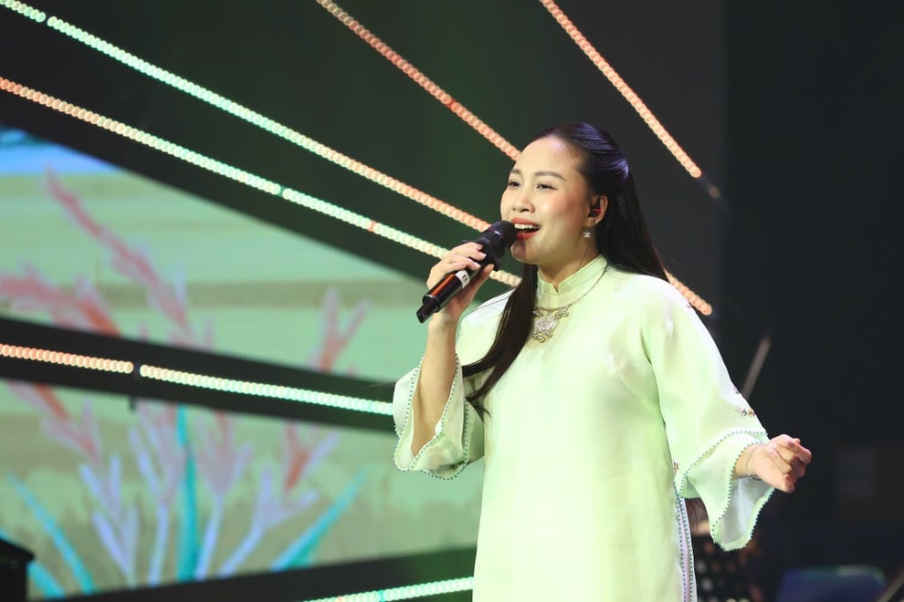 Thí sinh Tiếng hát Hà Nội hội ngộ, tái hiện ký ức tuổi thơ bằng nhạc jazz - 3