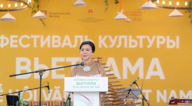 Những món quà văn hoá đặc biệt từ Việt Nam - Miền Nhiệt đới tới bạn bè nước Nga - Ảnh 1.