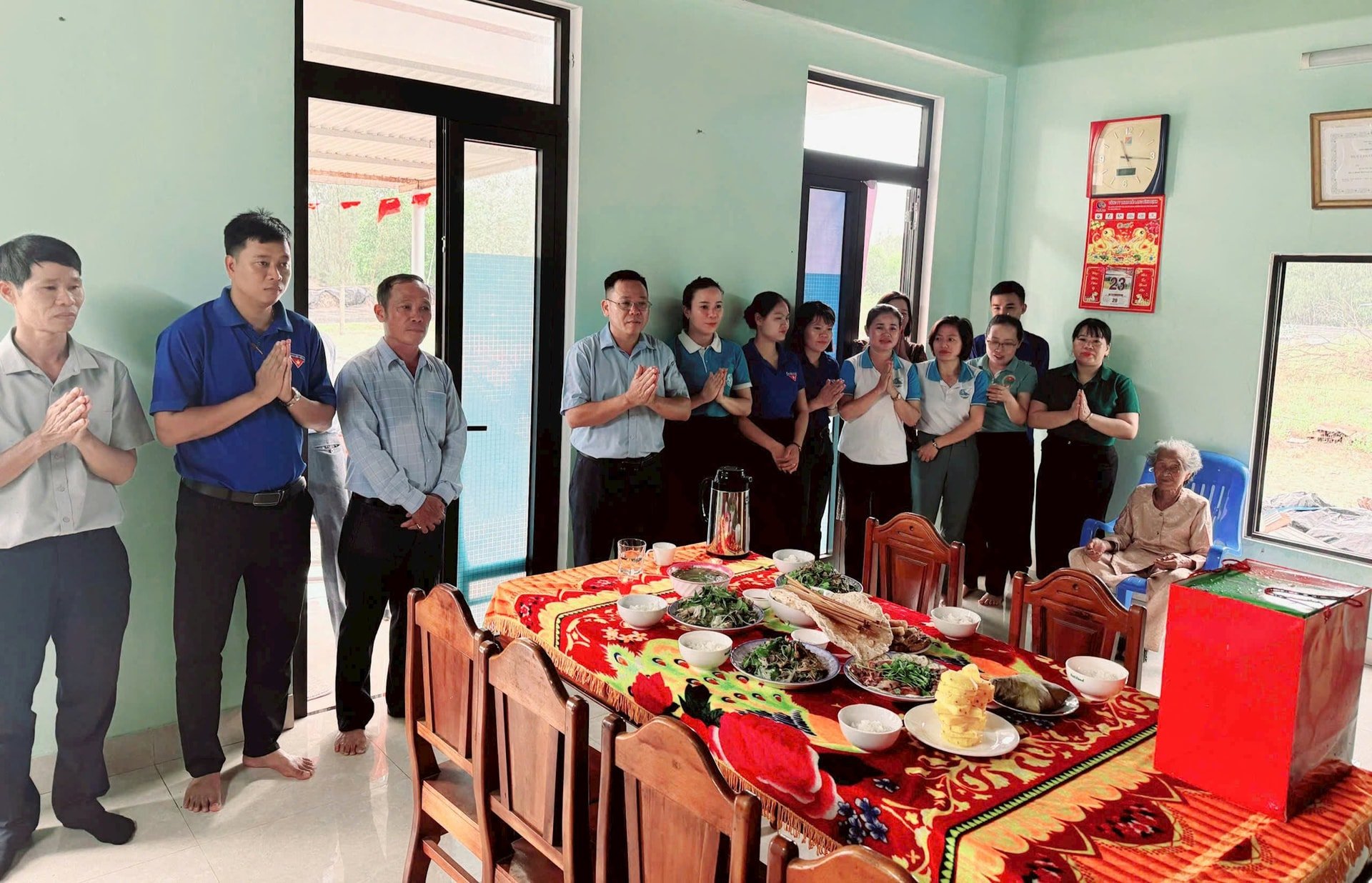 DOAN XA TAM ANH 1