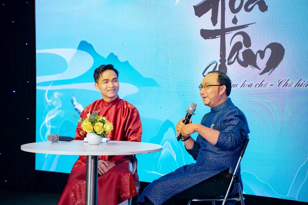hoa tam 2.jpg