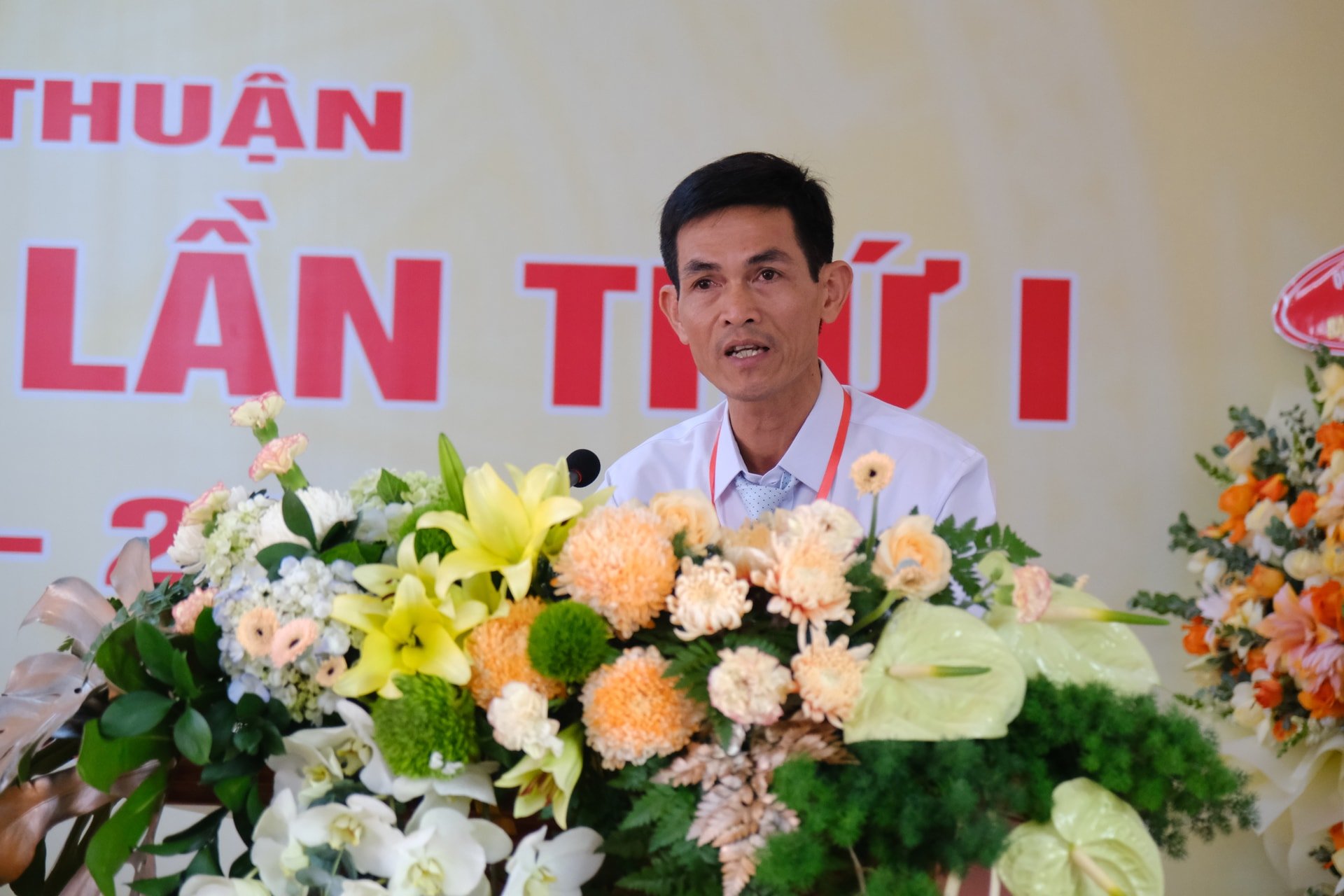 Đại biểu trình bày tham luận