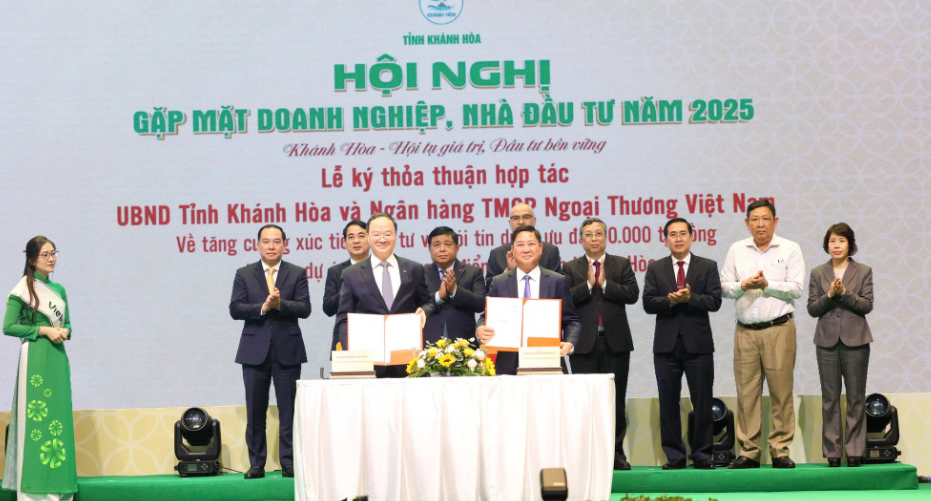 Vietcombank sẽ bố trí 50000 tỷ đồng với lãi suất ưu đãi cho các dự án đầu tư tại Khánh Hòa
