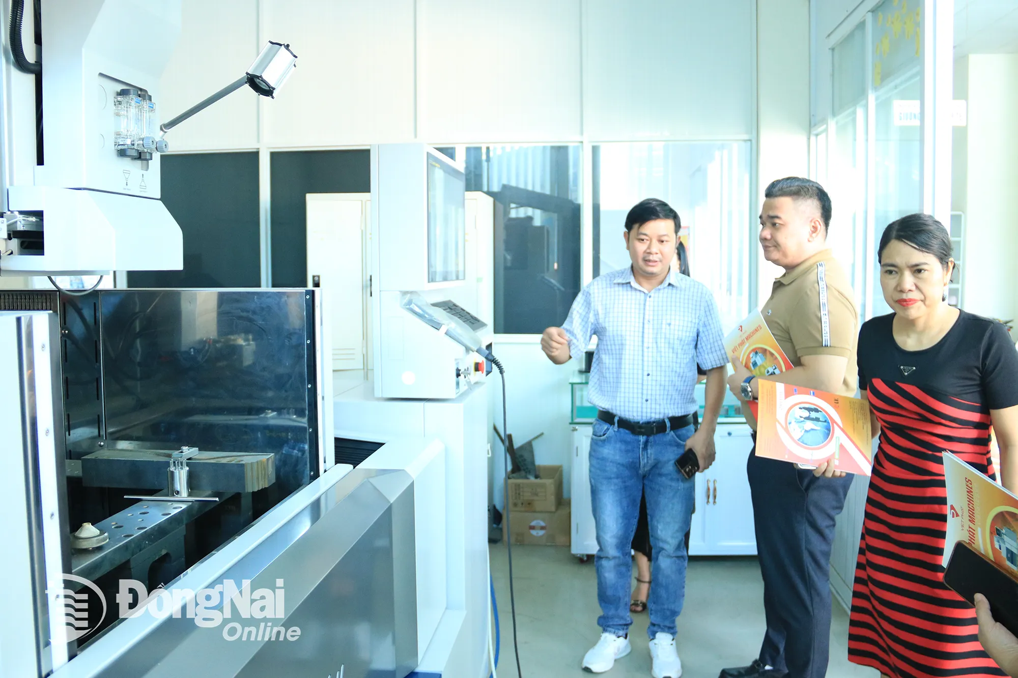 แนะนำผลิตภัณฑ์รุ่นต่างๆ ของบริษัท VPIC Viet Phat Medical Mechanical Equipment จำกัด (เขตโฮนาย) ภาพโดย: Van Gia