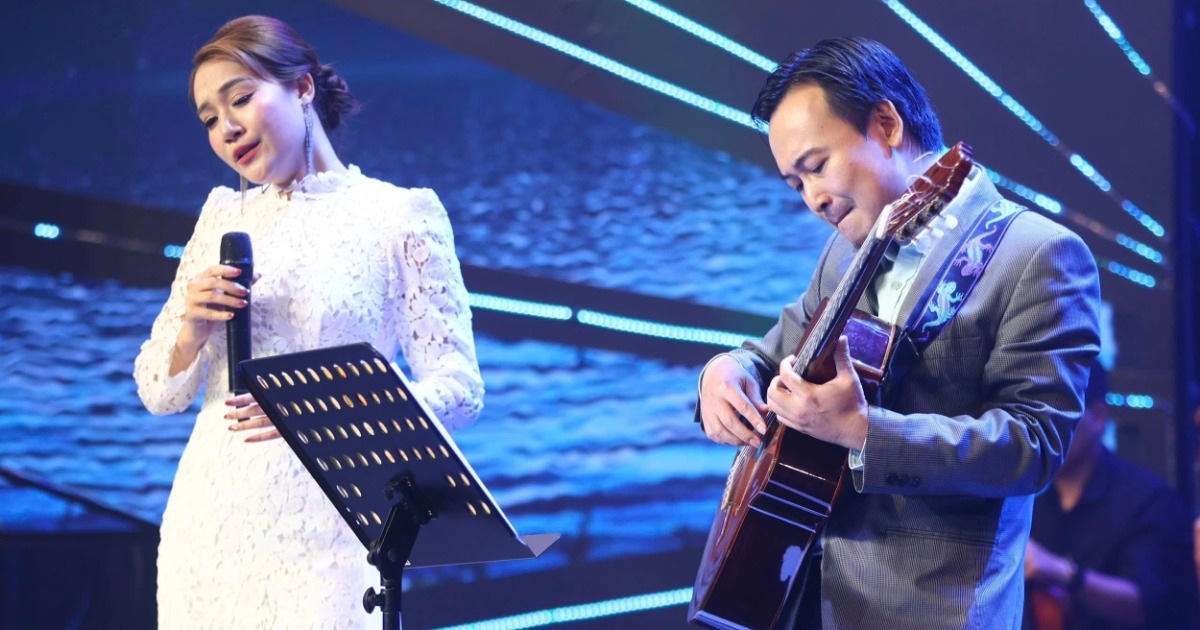 Thí sinh Tiếng hát Hà Nội hội ngộ, tái hiện ký ức tuổi thơ bằng nhạc jazz