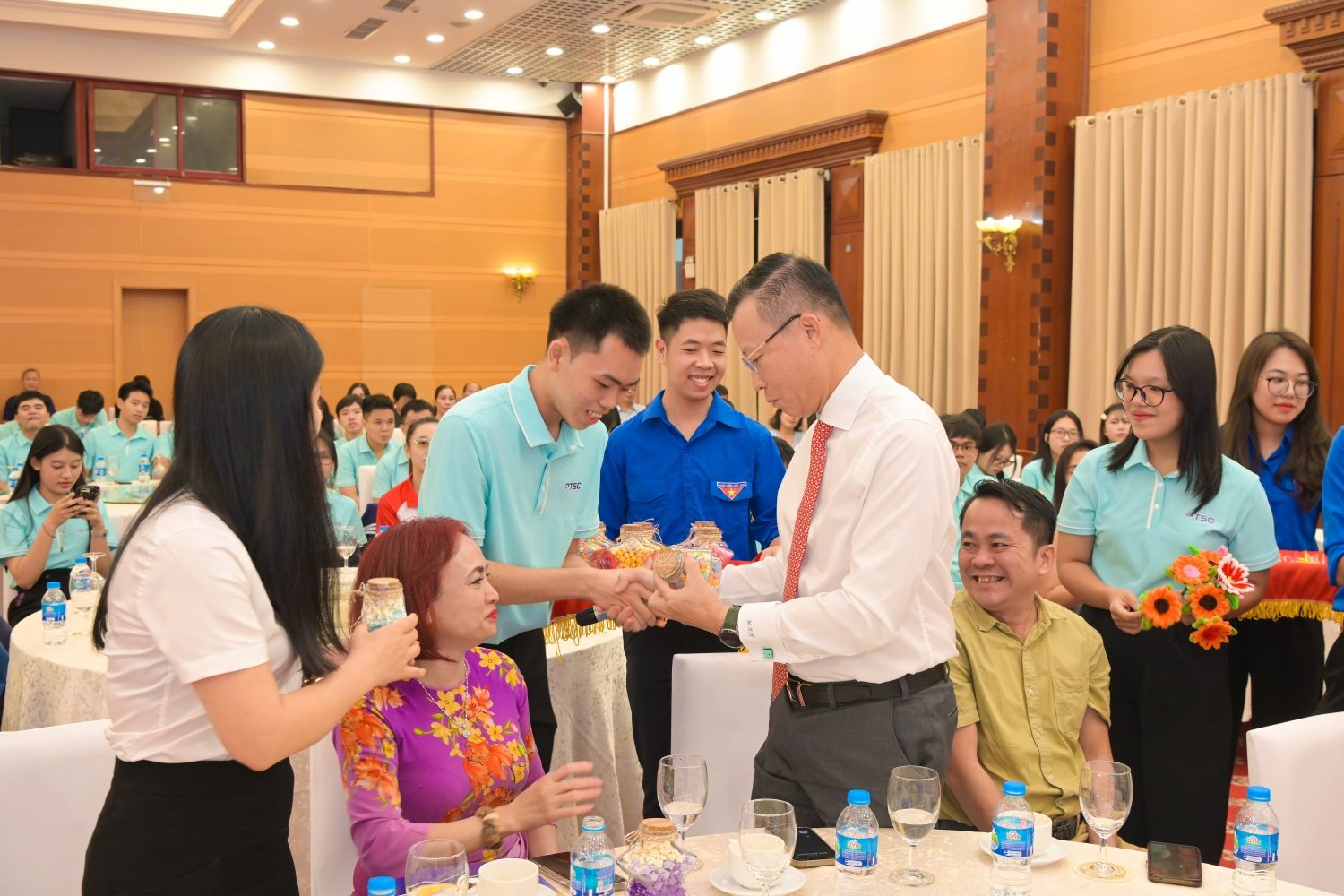 PTSC tuyên dương học sinh giỏi tiêu biểu: Hành trình gieo mầm tri thức, vun đắp tương lai
