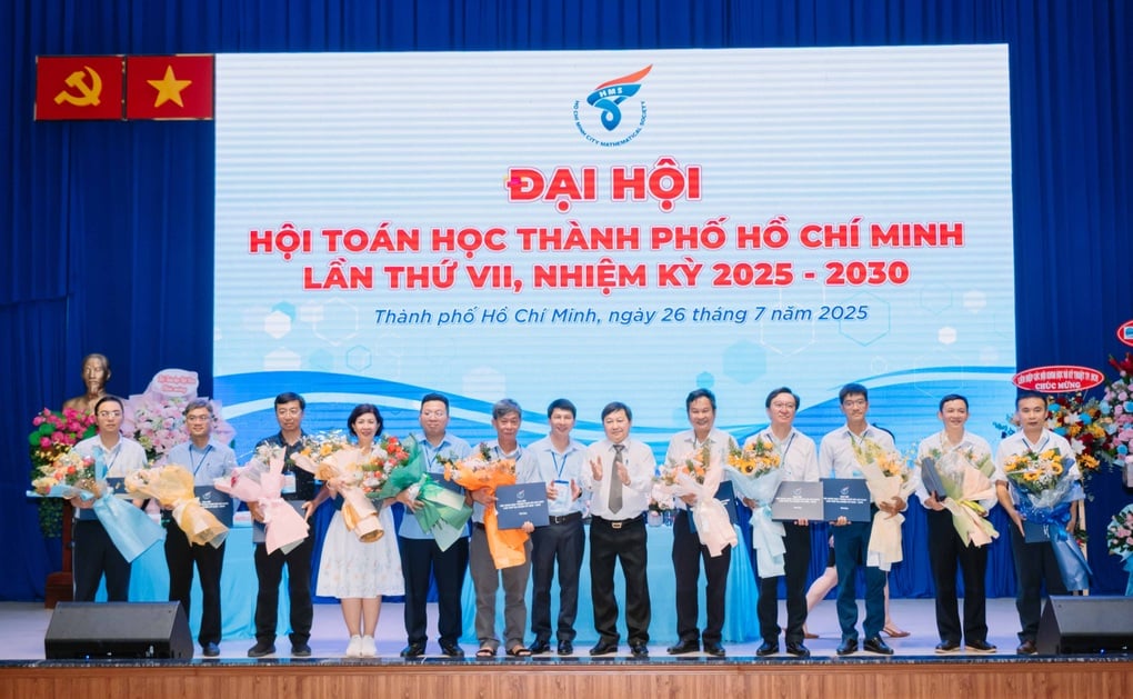 PGS.TS Phạm Hoàng Quân làm Chủ tịch Hội Toán học TPHCM - 2