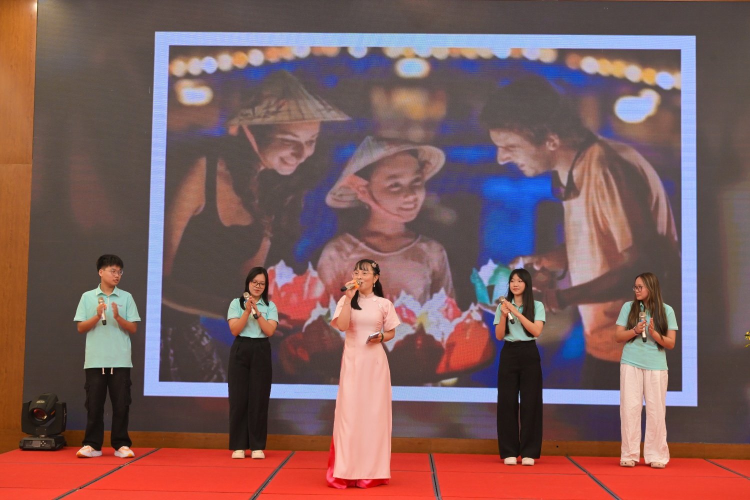 PTSC tuyên dương học sinh giỏi tiêu biểu: Hành trình gieo mầm tri thức, vun đắp tương lai