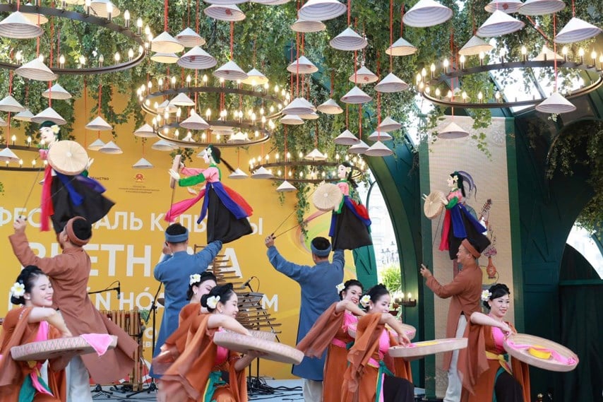 Zum ersten Mal ist der Rote Platz mit vietnamesischen kulturellen Farben und Aromen gefüllt - Foto 7