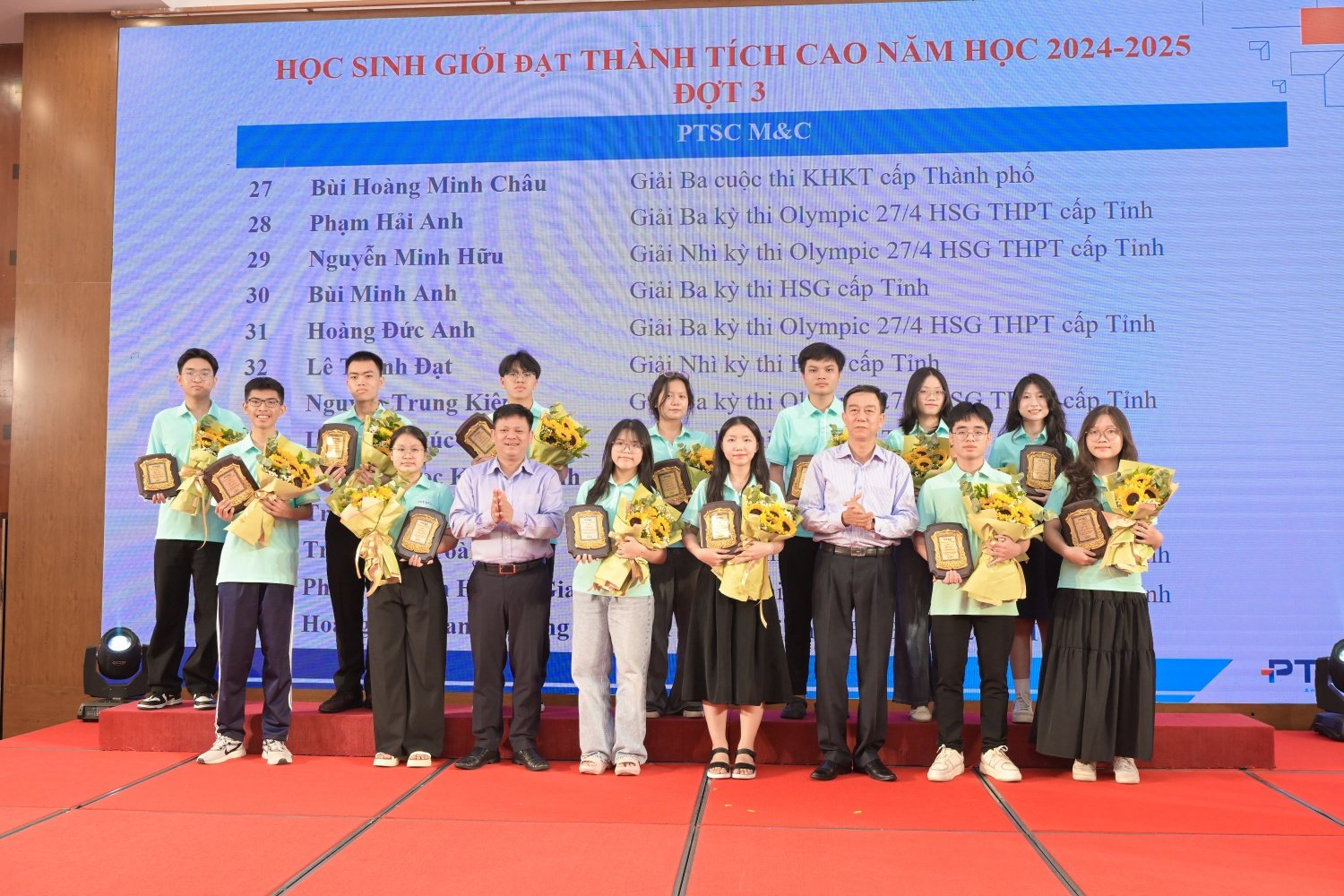 PTSC tuyên dương học sinh giỏi tiêu biểu: Hành trình gieo mầm tri thức, vun đắp tương lai