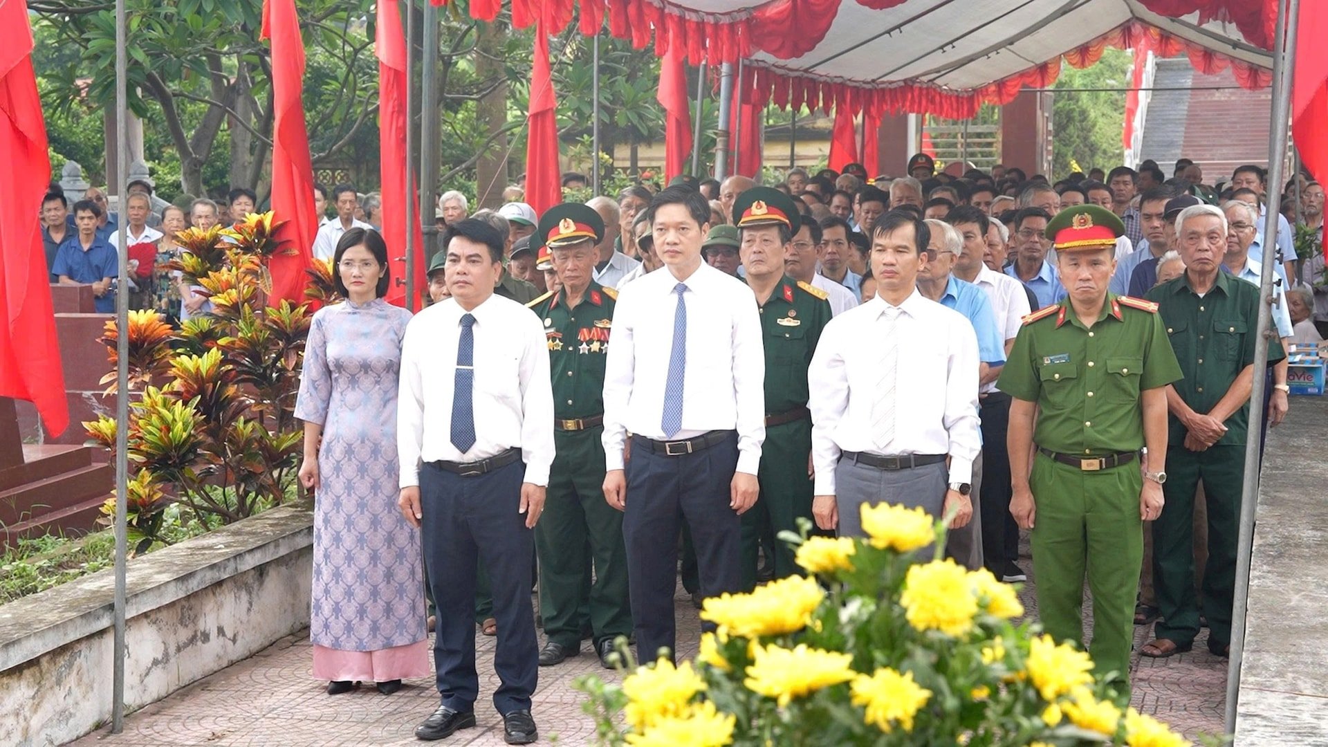 ដួង-ហោ0.jpg