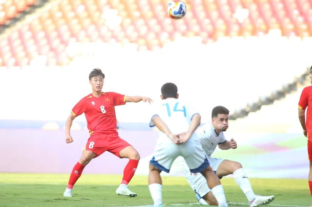 Văn Trường thừa nhận U.23 Việt Nam thiếu cây săn bàn thực thụ, thầy Kim có hành động đặc biệt- Ảnh 5.