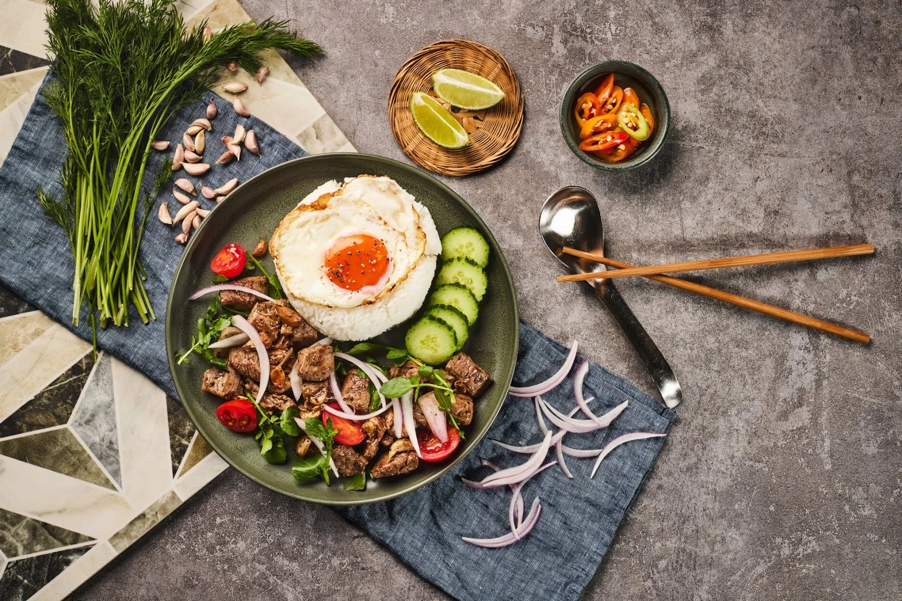 រឿងជនបរទេសលក់ម្ហូបវៀតណាមនៅហុងកុង