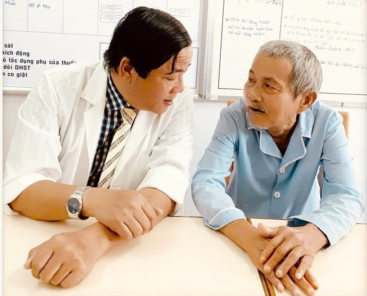 ទាហានពិការក្លាយជាគ្រូពេទ្យជួយអ្នកដទៃ - រូបថត ៣.