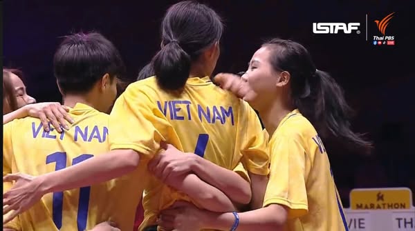 Cầu mây nữ Việt Nam vô địch thế giới, HLV vỡ òa: Áp lực cực lớn, các cô gái quá bản lĩnh- Ảnh 7.