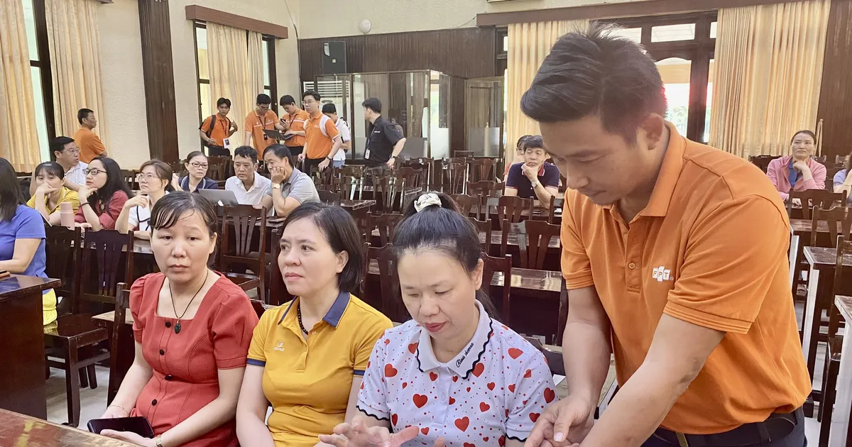 Tập huấn sử dụng AI cho cán bộ, công chức phường Vũng Tàu