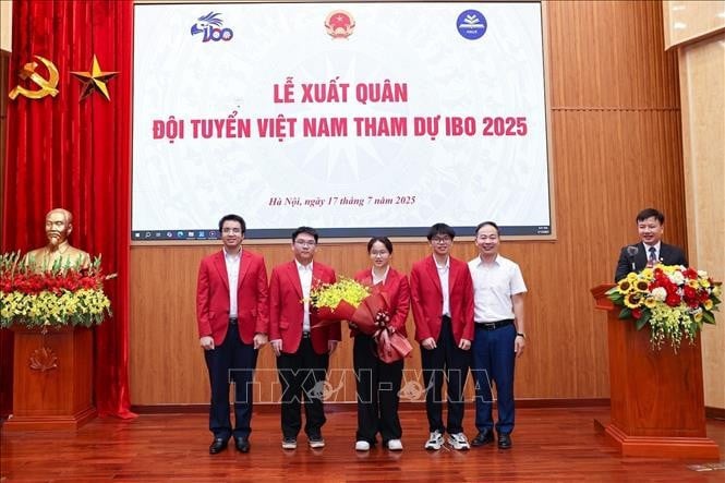 Cả 4 học sinh dự thi Olympic Sinh học Quốc tế (IBO) năm 2025 đều đạt huy chương. Ảnh: Thanh Tùng/TTXVN
