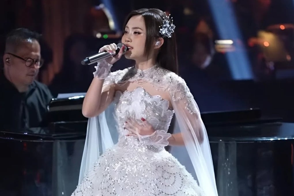 Phương Mỹ Chi hát hit Sơn Tùng ở chung kết Sing! Asia: Dân mạng tranh cãi - 1