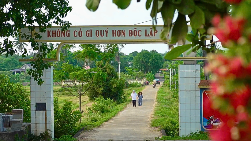 ឈុតមួយពីភាពយន្តឯកសារ 