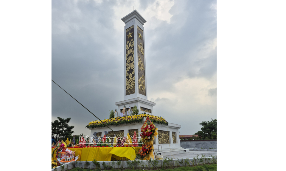 Hoàn thành công trình Đài tưởng niệm các anh hùng liệt sĩ Ân Thi