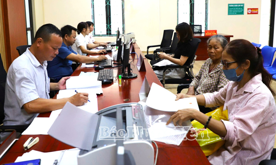 ឃុំឡុងហុង៖ ជាង ៤៩,២% នៃនីតិវិធីរដ្ឋបាលត្រូវបានដោះស្រាយមុនកាលកំណត់។
