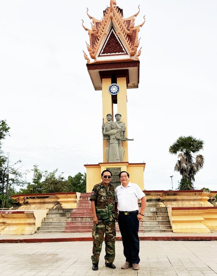 ទាហានដែលរងរបួស - រូបថត 3 ។