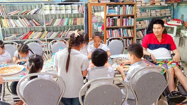 Chàng trai trở về để tái sinh - Ảnh 2.