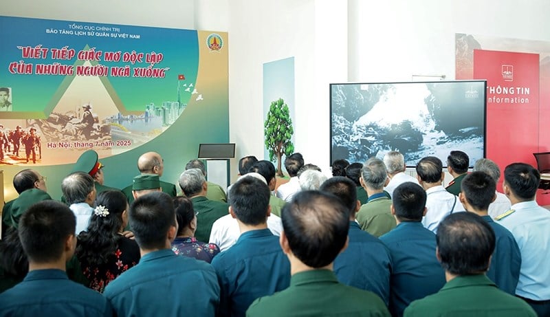 វីរភាពនៃប្រវត្តិសាស្ត្រ និងជំនឿជំនាន់ដើម - រូបថត ១