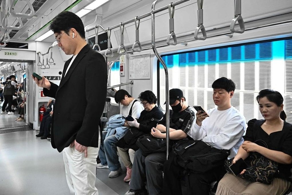Hàn Quốc: Số cử nhân thất nghiệp vượt số người chỉ học hết cấp II - 1