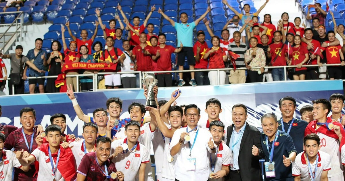 VFF President Tran Quoc Tuan speaks from the heart before the historic final, believing that U.23 Vietnam will create a miracle