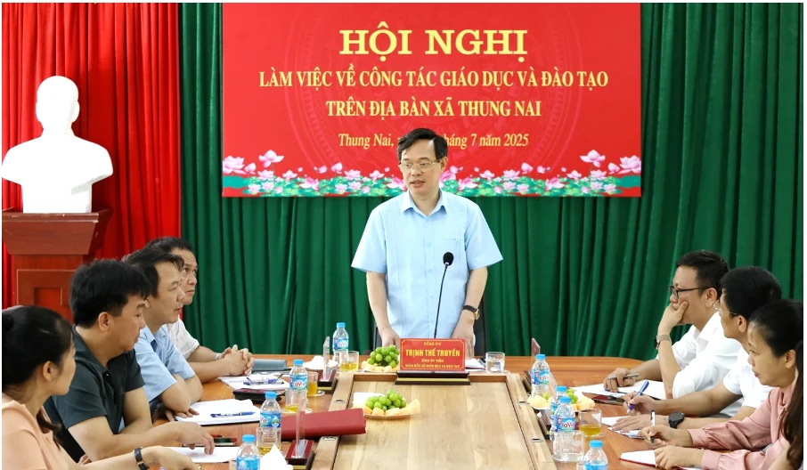 Resolving difficulties at schools in Thung Nai commune, Phu Tho
