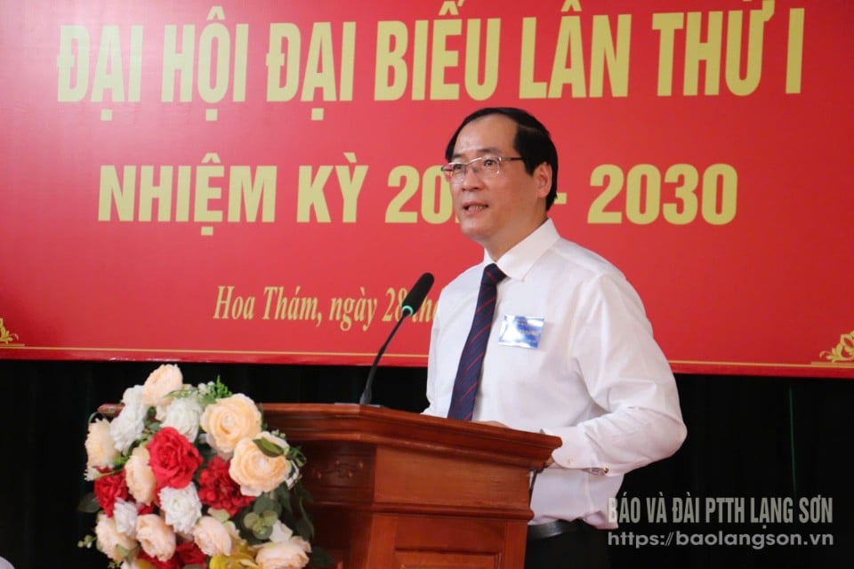 Đồng chí Dương Xuân Huyên, Uỷ viên Ban Thường vụ Tỉnh uỷ, Phó Chủ tịch Thường trực UBND tỉnh phát biểu tại đại hội