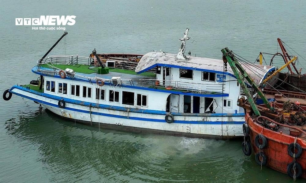នាវាទេសចរណ៍ Green Bay 58 បន្ទាប់ពីត្រូវបានជួយសង្គ្រោះ។
