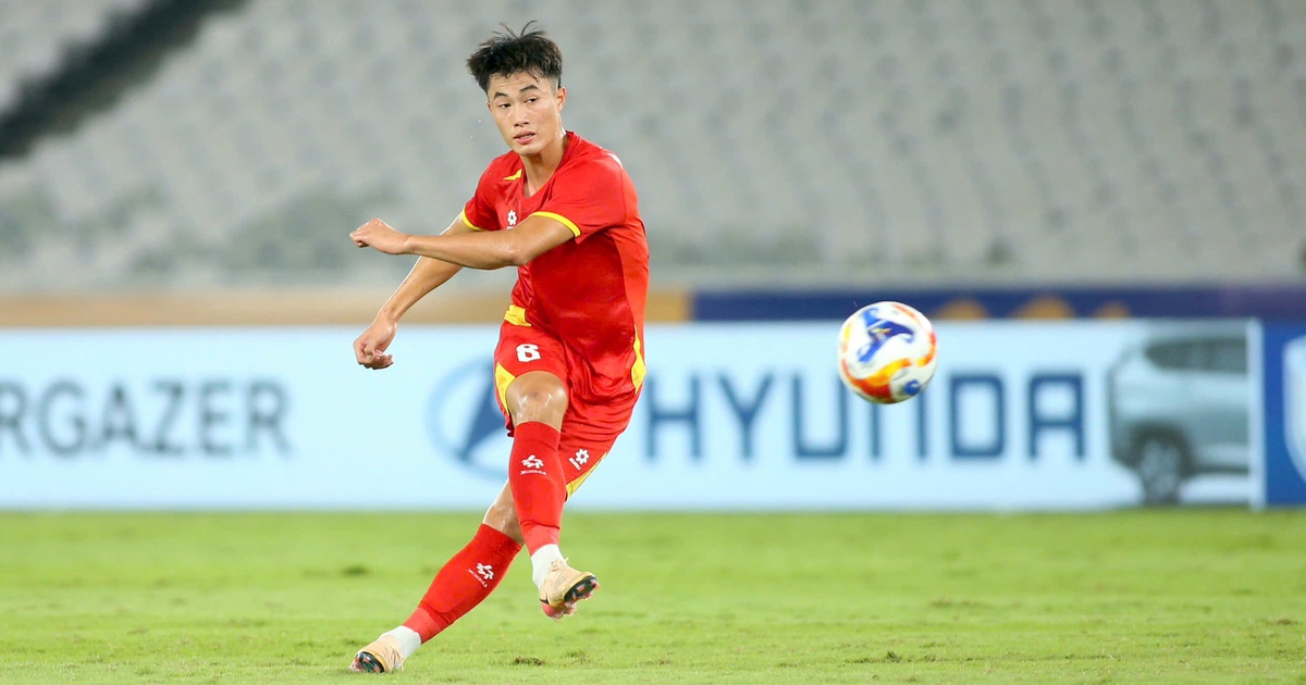 Van Truong៖ បន្សល់​ទុក​នូវ​ភាព​ពិសេស​មួយ​នៅ U.23 វៀតណាម