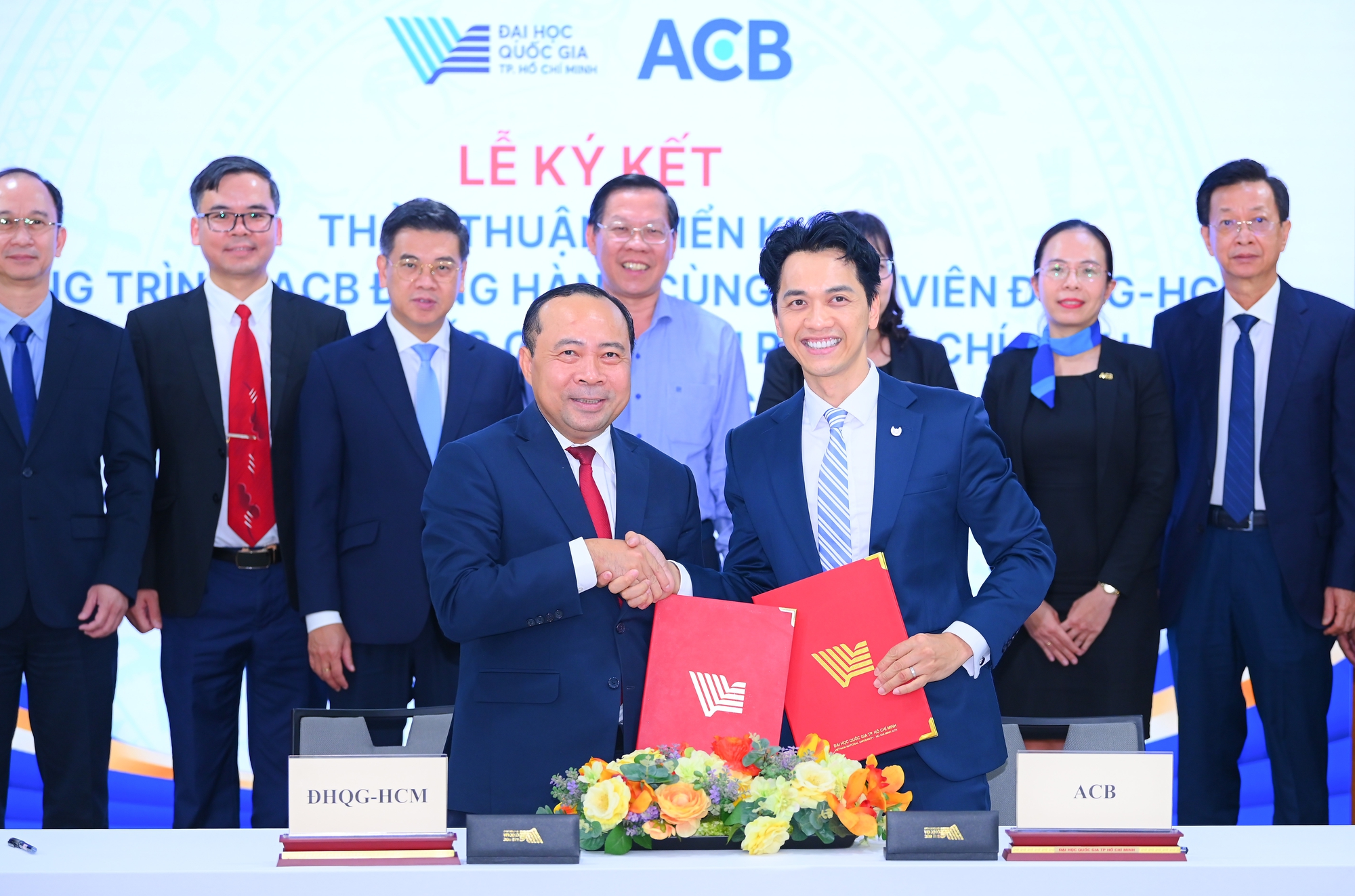ACB acompaña a estudiantes de la Universidad Nacional de Ciudad Ho Chi Minh - Foto 1.