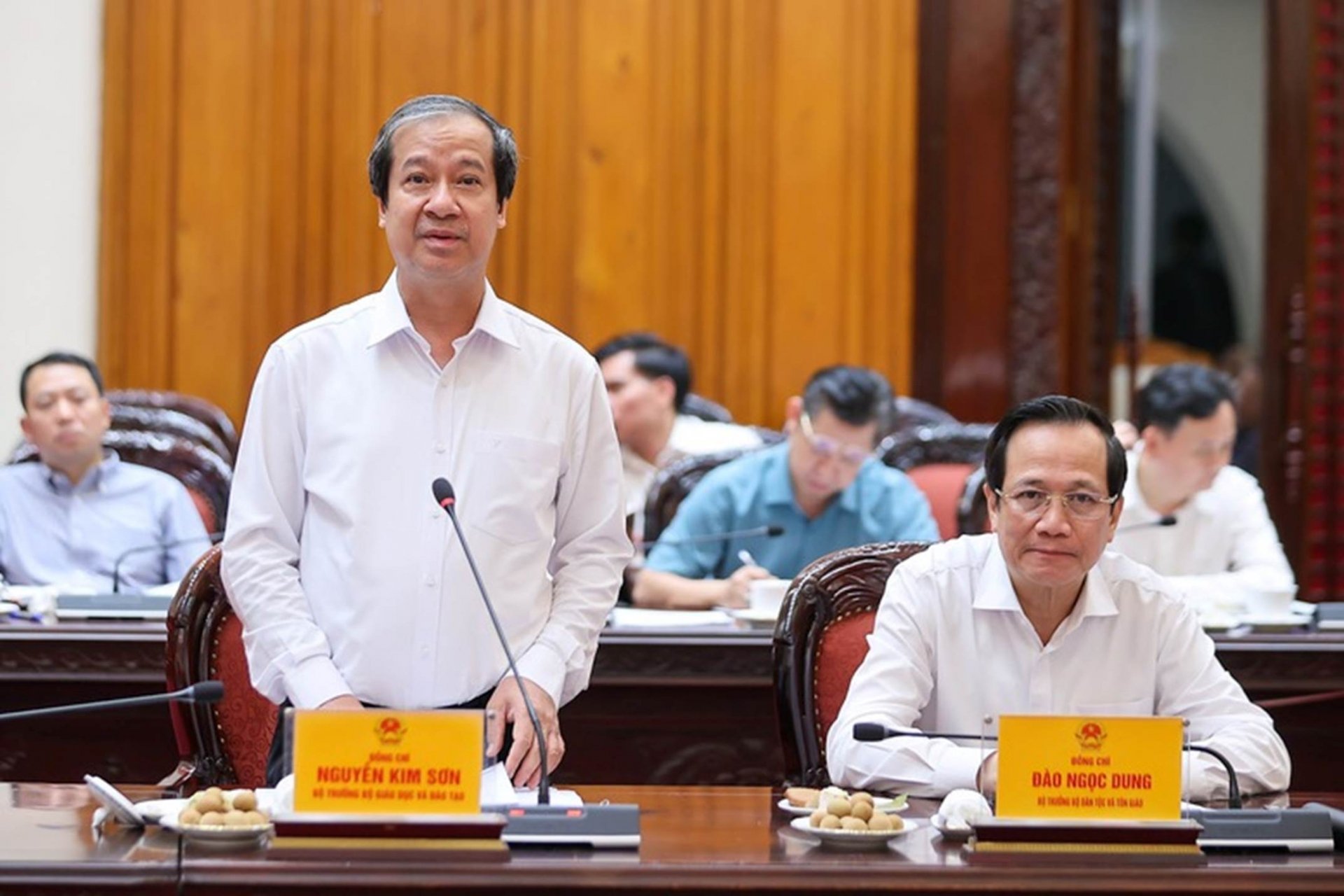 Theo Bộ trưởng Nguyễn Kim Sơn, xây trường là việc người dân rất đồng tình, vì vậy cần phát động phong trào hiến đất rộng khắp - Ảnh: VGP/Nhật Bắc