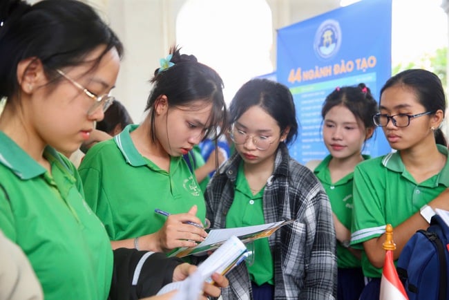 Ngày cuối cùng đăng ký nguyện vọng ĐH: Thí sinh cần làm gì?- Ảnh 1.
