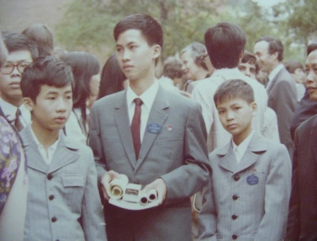 Cậu bé vàng toán học Việt Nam nghỉ hưu - 2