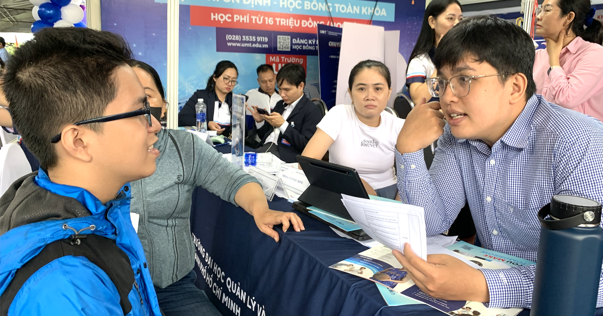 Còn vài giờ để chốt nguyện vọng đăng ký xét tuyển, thí sinh cần đặc biệt lưu ý gì?