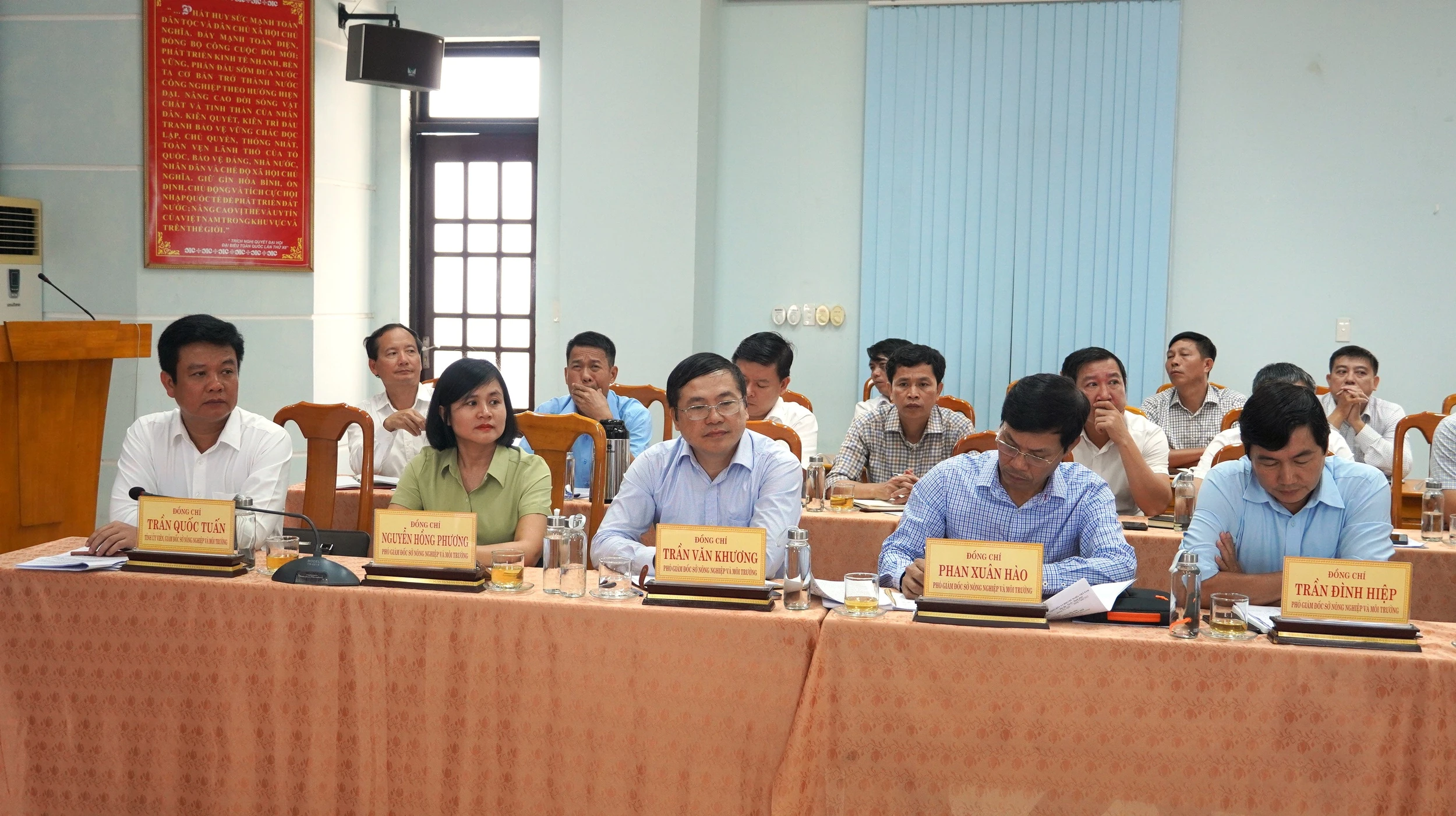 Thứ trưởng Lê Minh Ngân làm việc với Sở Nông nghiệp và Môi trường Quảng Trị