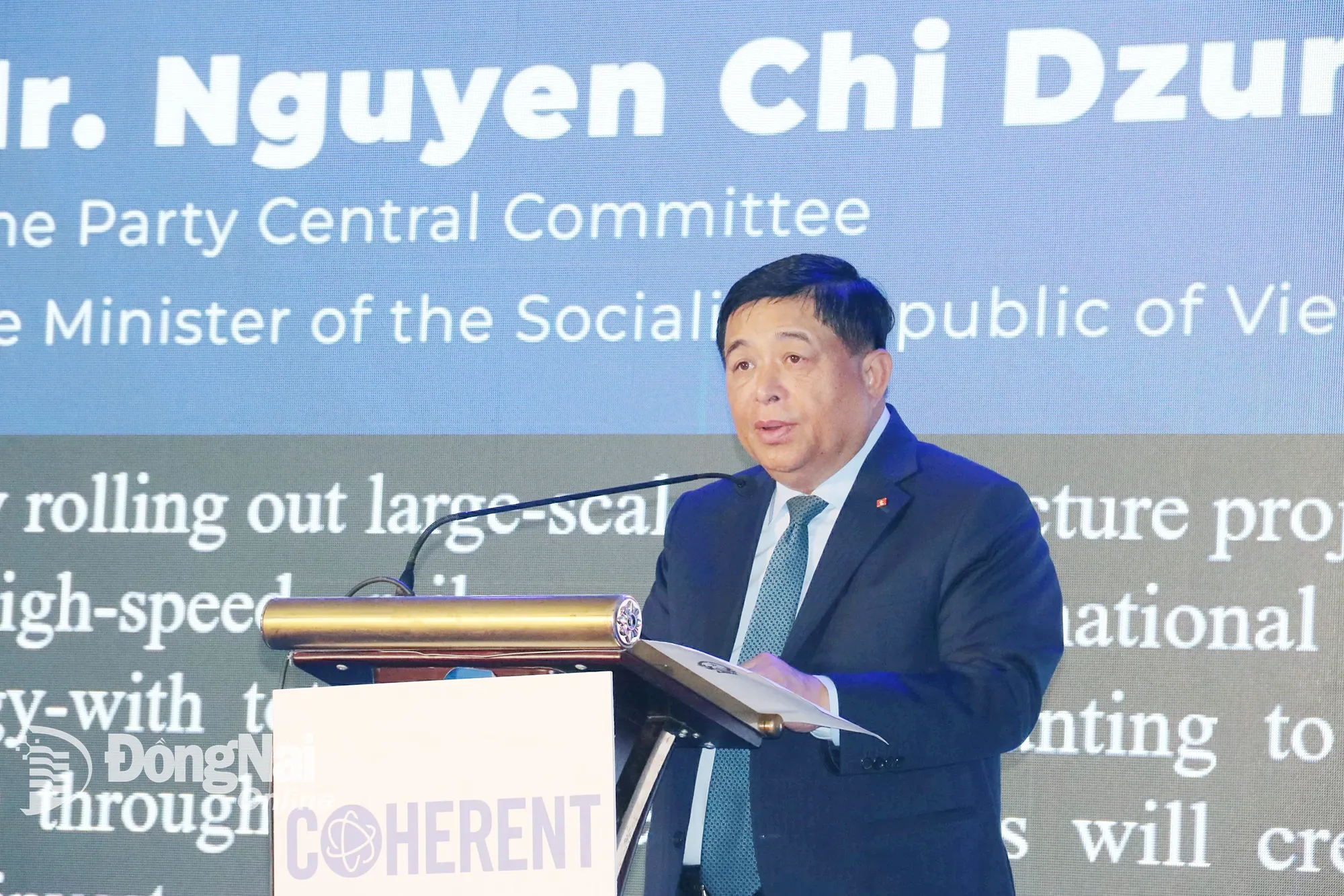 ឧបនាយករដ្ឋមន្ត្រី Nguyen Chi Dung ថ្លែងមតិក្នុងពិធីសម្ពោធ។ រូបថត៖ វឿង ធី