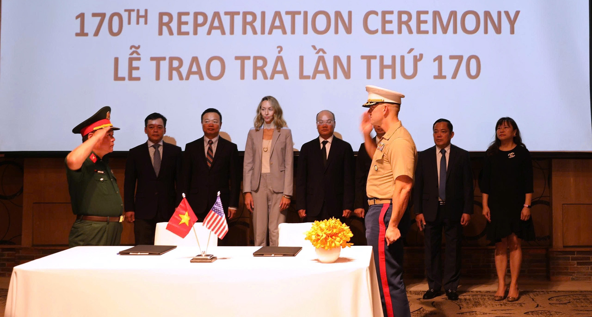 Việt Nam bàn giao cho Mỹ 3 hòm đựng hài cốt quân nhân mất tích trong chiến tranh