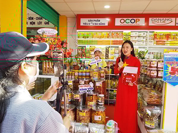 Chợ livestream bán hàng do Sở Công Thương Đà Nẵng tổ chức tháng 6/2024.
